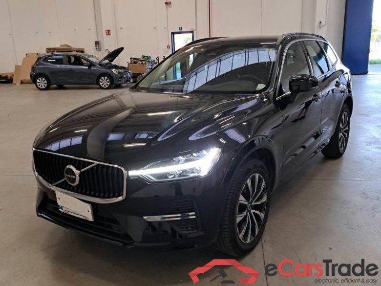 VOLVO XC60 / 2021 / 5P / SUV B4 D AWD AUTOMATICO CORE