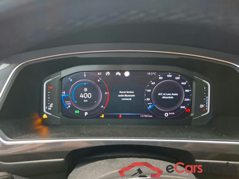 VOLKSWAGEN Tiguan Allspace / 2017 / 5P / SUV 2.0 TDI 150 DSG7 Carat #6
