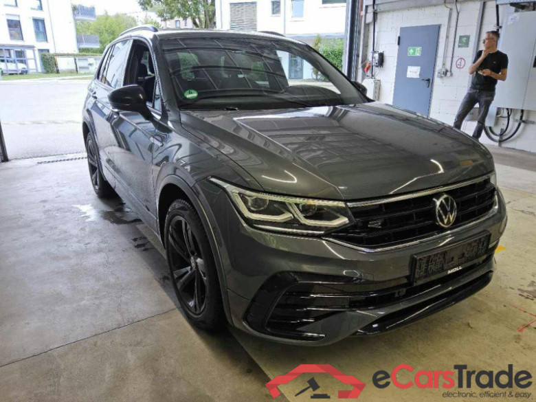 Volkswagen Tiguan (AX1)(07.2020->2024) DE - SUV5 2.0 TSI BMT/Start-Stopp EU6d, 4Motion R-Line OPF, (Facelift) 2021 - 20 #2