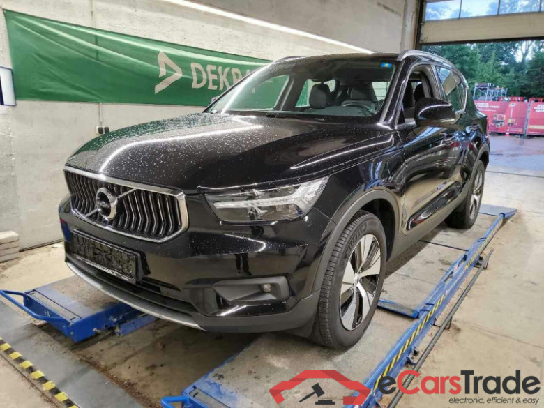 Volvo XC40 (2017->) DE - SUV5 T4 Twin Engine 2WD PHEV EU6d, Core, (Facelift) 2022 - 2022