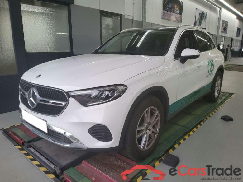 Mercedes-Benz GLC (BM 254)(06.2022->) DE - SUV5 GLC 200 EU6e, 4Matic Avantgarde, 2024 - 2026