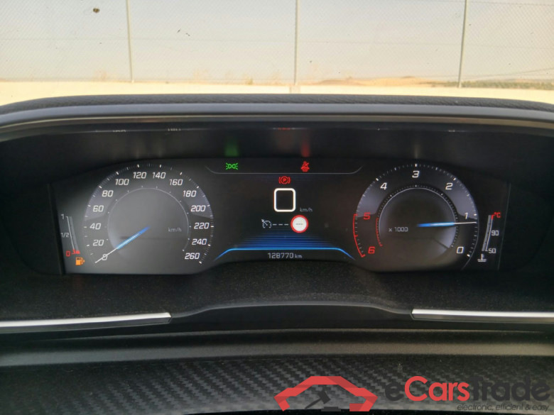 PEUGEOT 508 / 2018 / 5P / berlina con portón Business Line BlueHdi 96kW S&S 6vel MAN (AC) #4