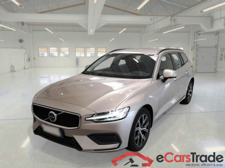 VOLVO V60 / 2019 / 5P / STATION WAGON B4 D AUTOM.CORE #1