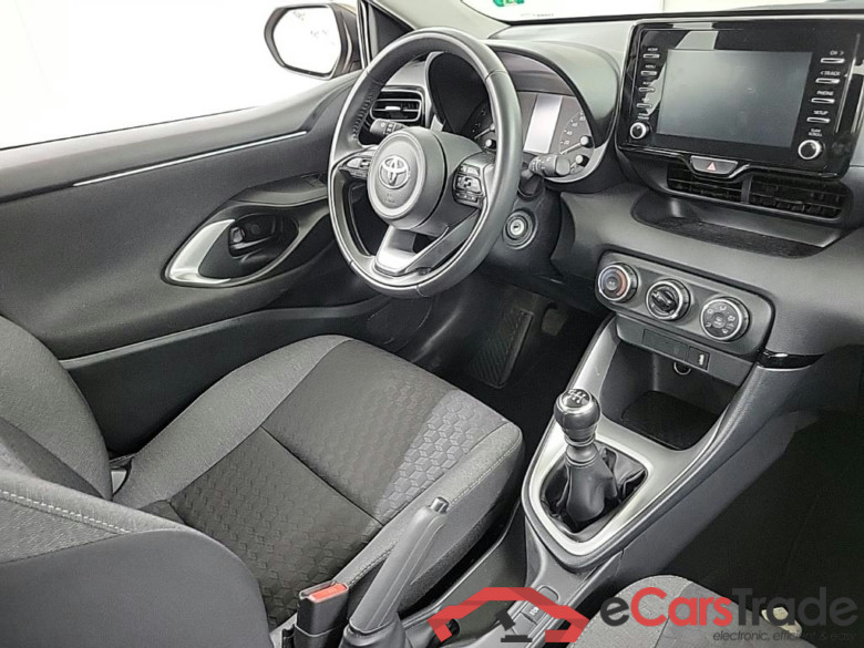 TOYOTA Yaris 1.5 VVT-i Active 5D 92kW #6