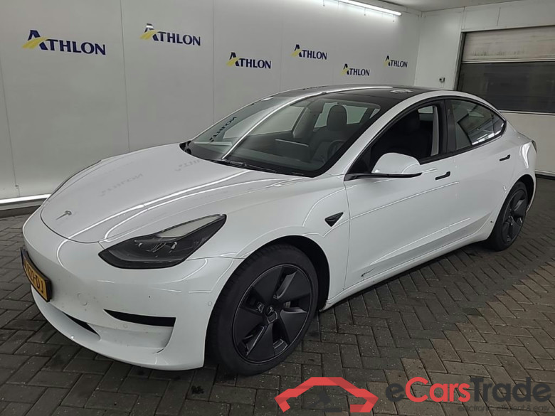 Tesla Model 3 Standard Range Plus RWD 4D 225kW