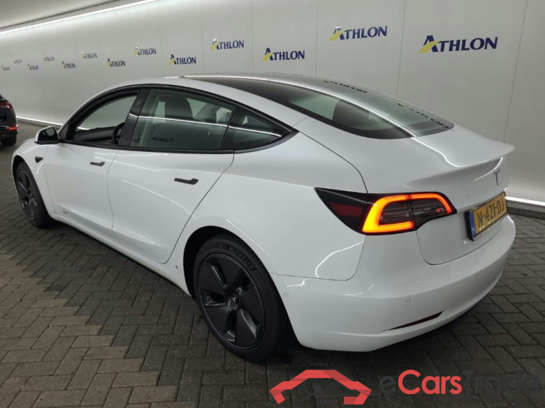 Tesla Model 3 Standard Range Plus RWD 4D 225kW #4