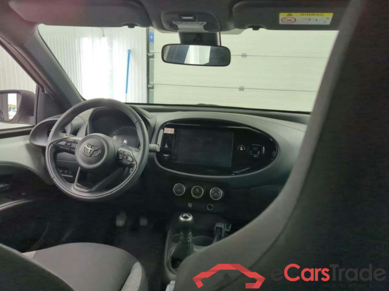 TOYOTA Aygo X 1.0 VVT-i MT Play #3