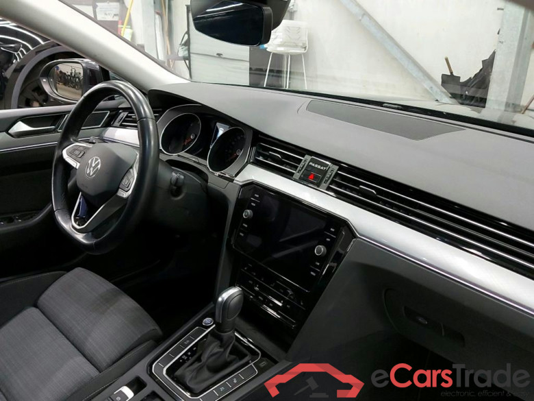 VOLKSWAGEN - VW  PASSAT VARIANT TDI SCR 150PK DSG7 Style Business #3