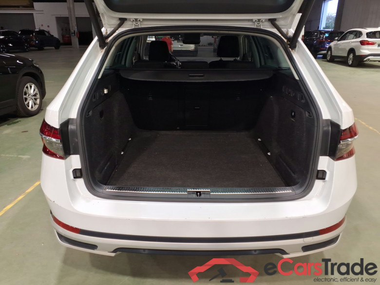 SKODA Superb 2.0 CRTDI 140KW DSG7 4WD SCOUT #3