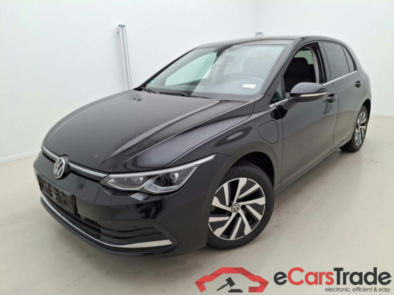 Volkswagen Golf 1.4 e-Hybrid Plug-In Style Aut. LED-Matrix Virtual Ambient ACC Navi-Pro 1/2 Sport-Alcantara KeylessGo Klima PDC ...