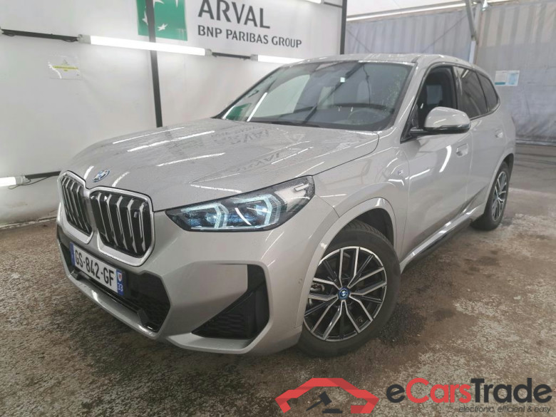 Série iX1 30 xDrive M Sport 64kWh BVA