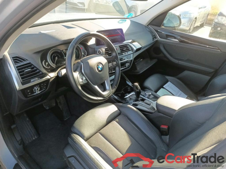 BMW X3 / 2017 / 5P / todoterreno xDrive30e #3