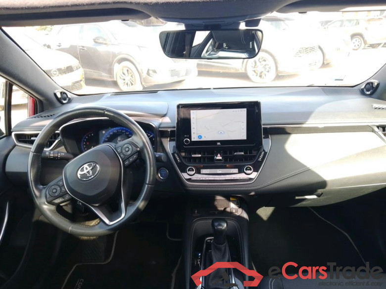 TOYOTA Corolla / 2019 / 5P / familiar 2.0 180H ADVANCE LUXURY TOURING SPORT #3