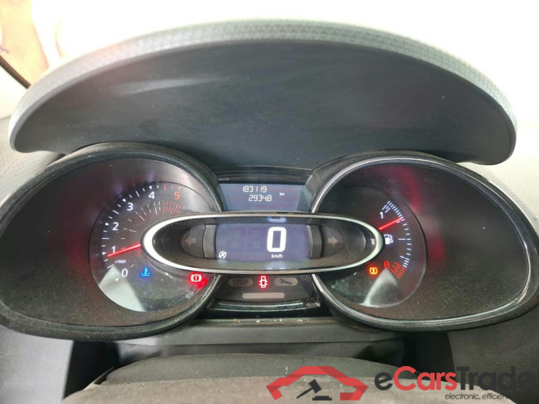Clio IV Air 1.5 dCi 75CV BVM5 E6 #6