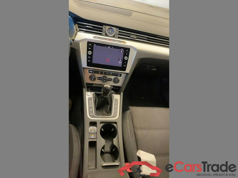 VOLKSWAGEN Passat 1.4 TSI Comfortline Business #6