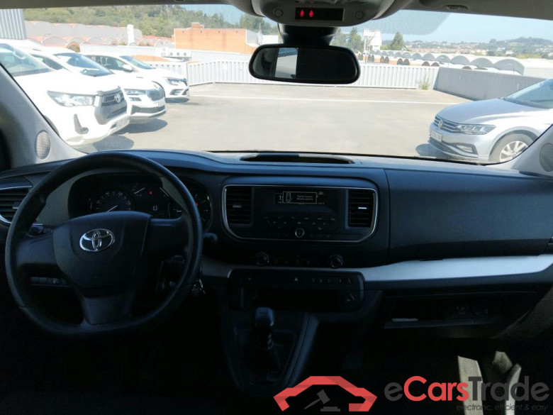 TOYOTA Proace Verso / 2017 / 4P / monovolumen 1.5D 120CV SHUTTLE 2PL 2PT L2 #3