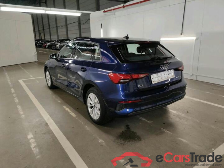 Audi A3 Sportback A3 Sportback 1.4 40 TFSI e Attraction (PHEV) 150kW/204pk  5D/P Auto-6 #3