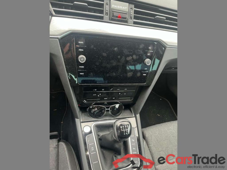 VOLKSWAGEN Passat Variant Dsl Passat SW 2.0 TDi SCR Style Business (EU6AP) #5