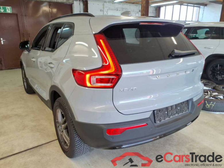 Volvo XC40  #3