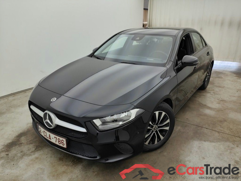 Mercedes-Benz A-Klasse A 180 d Business Solution Essential Aut. 5d #1