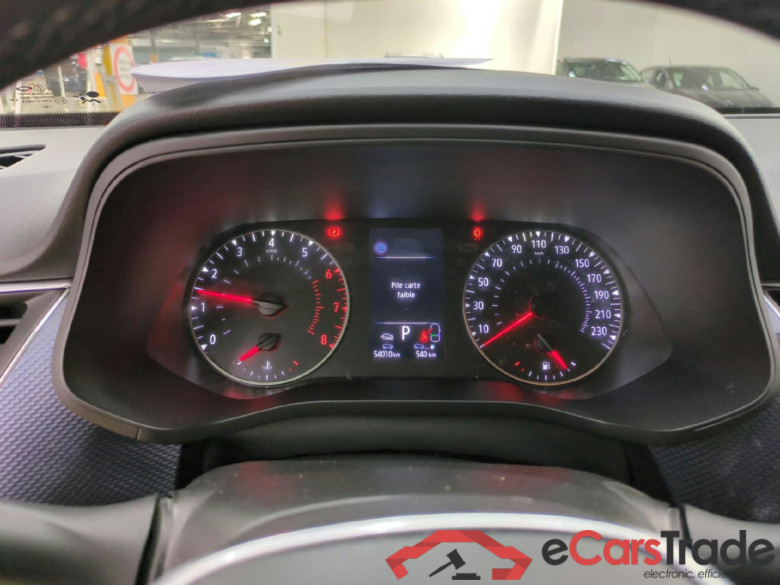 RENAULT Arkana / 2021 / 5P / SUV Evolution mild hybrid 140 EDC -22 #6