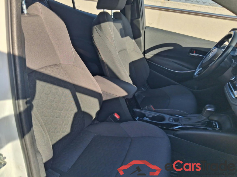 TOYOTA Corolla 1.8 125H ACTIVE TECH E-CVT #6