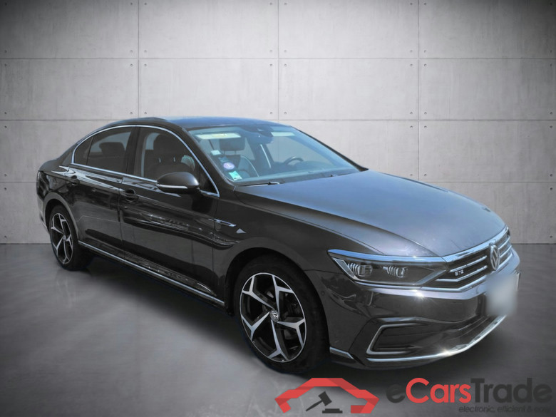 Volkswagen Passat GTE 1.4 TSI 218 hybride rechargeable DSG6 #3