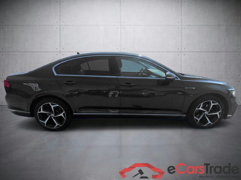 Volkswagen Passat GTE 1.4 TSI 218 hybride rechargeable DSG6 #4