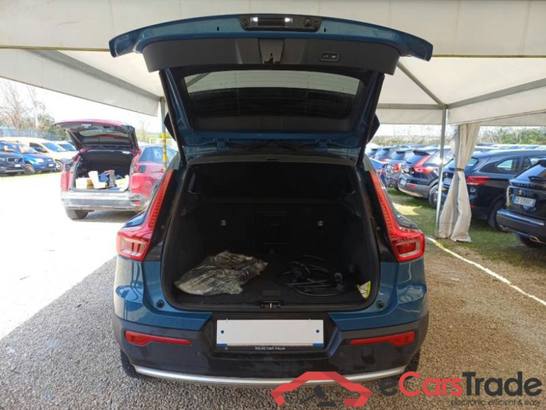 VOLVO XC40 / 2021 / 5P / SUV T4 RECHARGE PLUG-IN HYBRID AUTOMATICO CORE #5