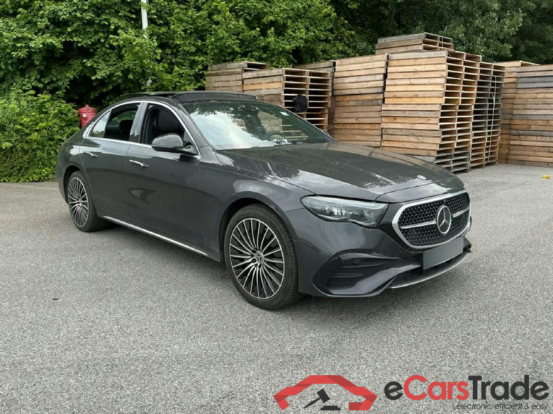 Mercedes-Benz E 400 AMG-Line 400 4Matic