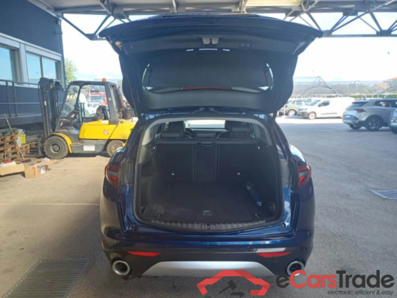 ALFA ROMEO STELVIO / 2017 / 5P / SUV 2.2 TURBO DIESEL 210CV TI AT8 Q4 #5