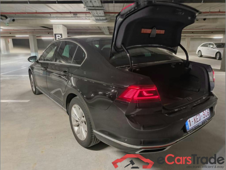 VOLKSWAGEN Passat Dsl Passat 1.6 TDi SCR Elegance Business DSG #4