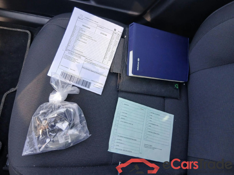 HYUNDAI Kona / 2023 / 5P / todoterreno 1.6 GDI HEV Maxx DCT #5
