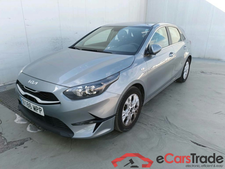 KIA Ceed / 2021 / 5P / berlina con portón 1.0 T-GDi 74kW (100CV) Drive #1