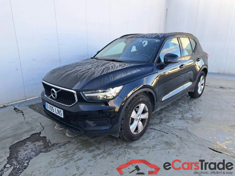 VOLVO XC40 / 2017 / 5P / todoterreno 1.5 T2 Momentum Core #1