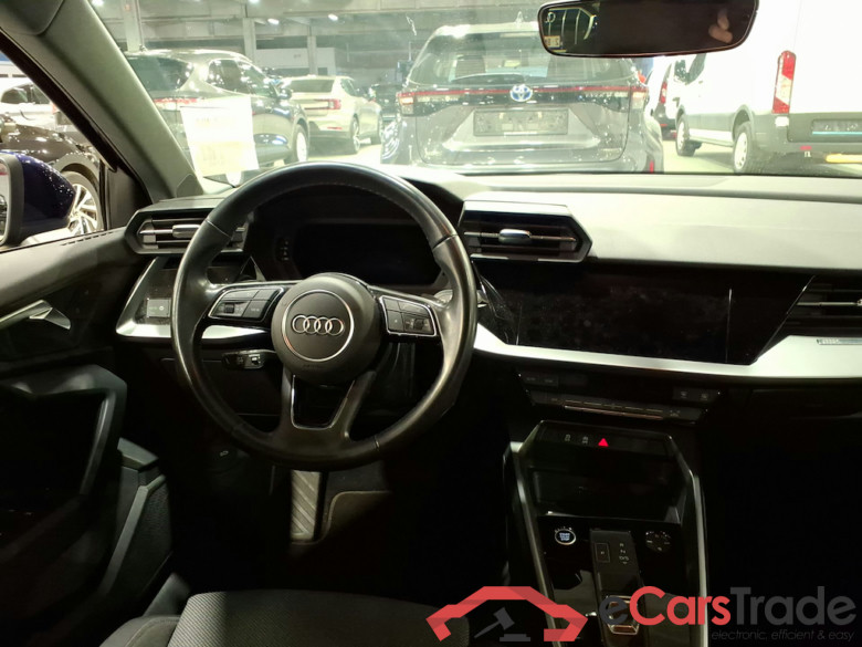 AUDI A3 SPORTBACK 1.0 30 TFSI 81KW S TRONIC S LINE BUS. ED #6