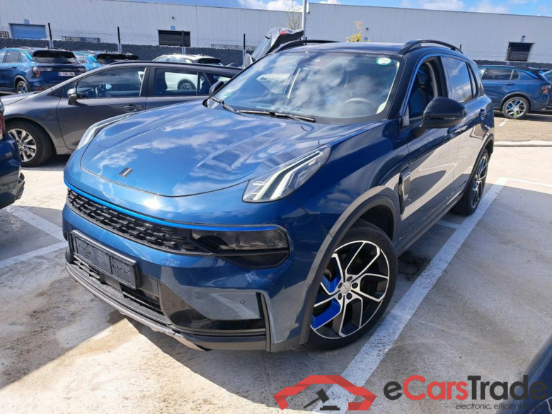 Lynk Co 01 1.5i Plug-In Hybrid Aut. LED Pano Virtual ACC Navi Infinity KeylessGo Camera 360 Klima PDC ... #1