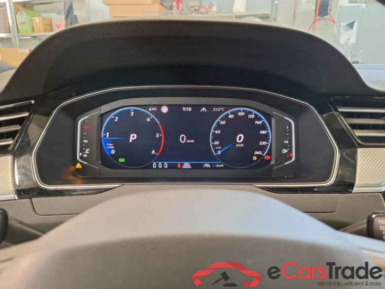 VOLKSWAGEN PASSAT / 2019 / 5P / STATION WAGON VAR. 2.0 TDI SCR EVO 110KW EXECUTIVE DSG #4
