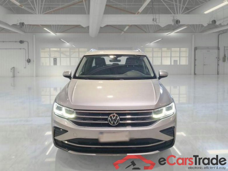 VOLKSWAGEN TIGUAN / 2020 / 5P / SUV 2.0 TDI SCR 110KW ELEGANCE DSG 4MOTION #6