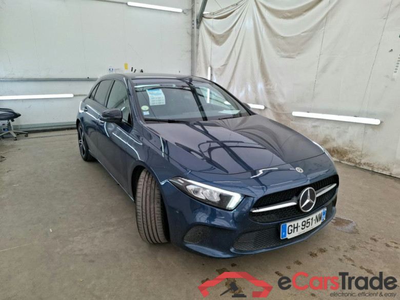 MERCEDES-BENZ Classe A Compact / 2018 / 5P / Berline A 200 d Progressive Line 8G-DCT #4