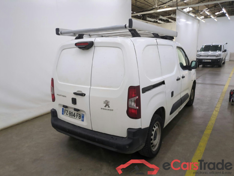 PEUGEOT Partner / 2018 / 4P / Fourgonnette BHDI 100 S&S 100 S&S 1000KG STD ASPHALT #3