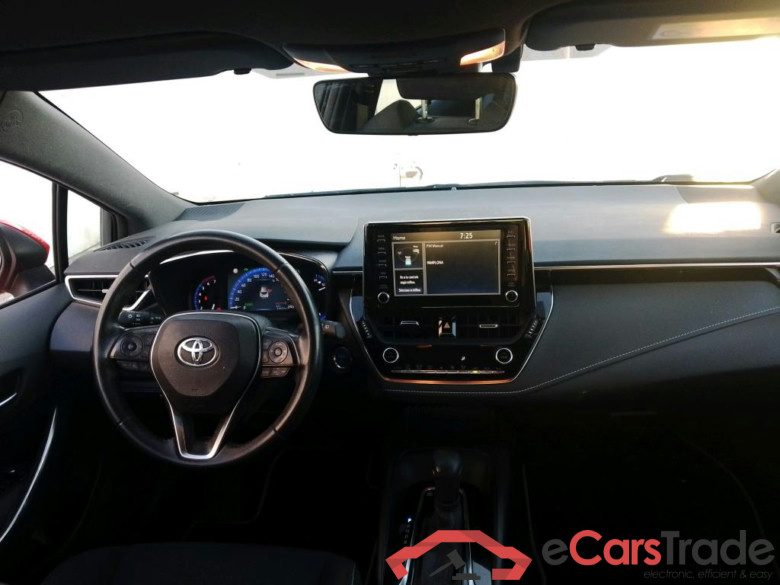 TOYOTA Corolla / 2019 / 5P / berlina con portón 1.8 125H ACTIVE TECH E-CVT #3