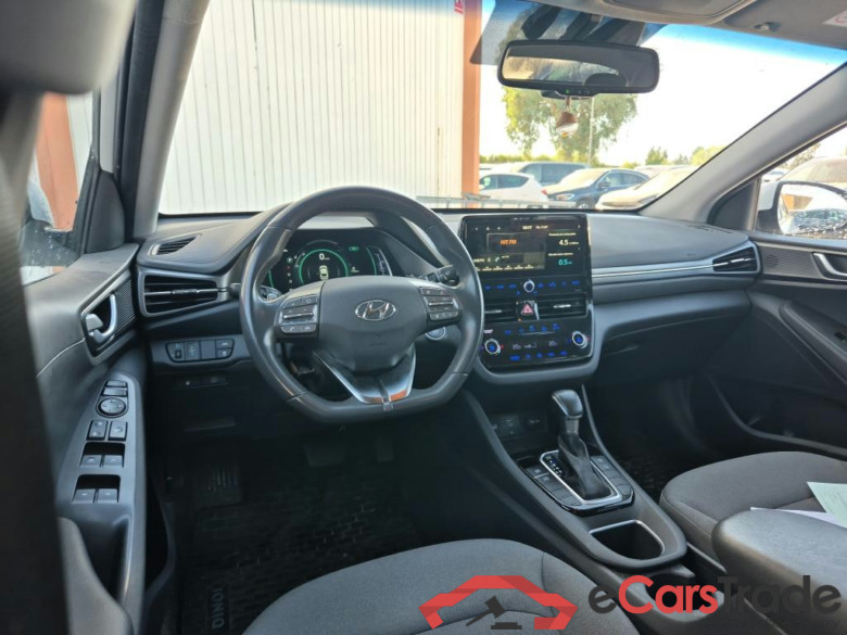 HYUNDAI IONIQ / 2019 / 5P / berlina con portón 1.6 GDI HEV Tecno DCT #3
