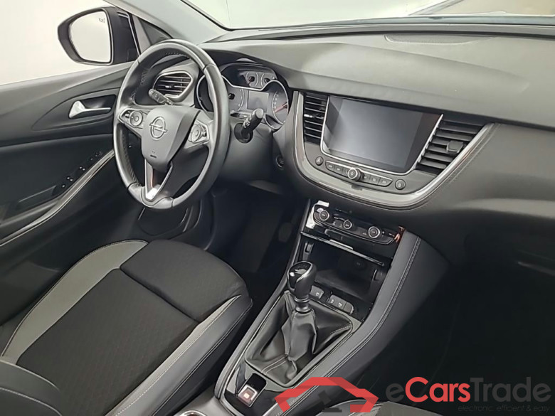OPEL Grandland X 1.2 Turbo S&S 96kW Bus. Executive 5D #6