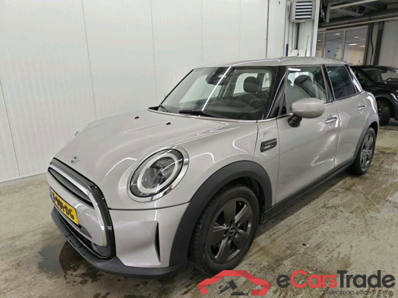 Mini 5-deurs 1.5 Cooper Camden #1