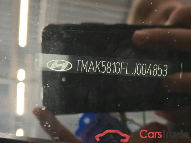Hyundai KONA Limited Electric 64 kWh 5d #6