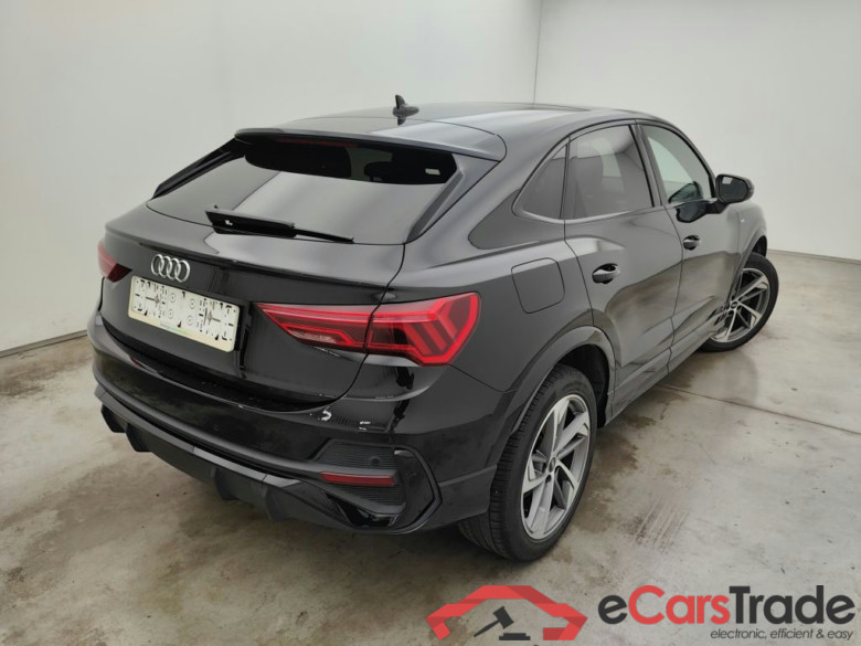 Audi Q3 Sportback 45 TFSI e S tronic S Line 5d #2