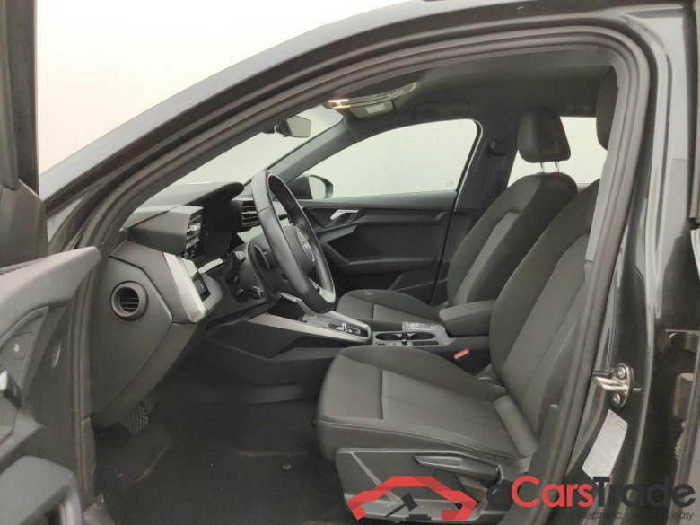Audi A3 Sportback 1.4 40 TFSI e Attraction 5d #3
