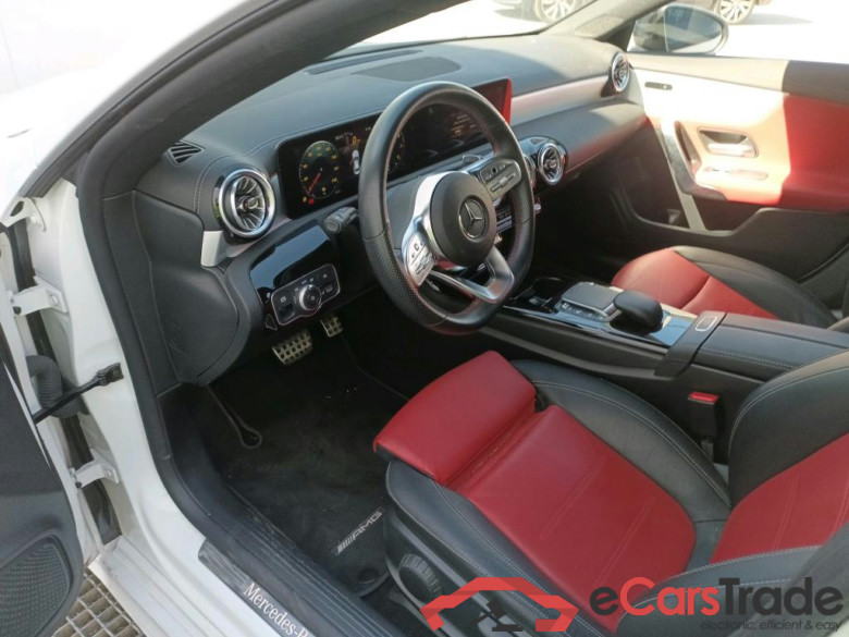 MERCEDES-BENZ CLA / 2019 / 4P / coupé CLA 200 #3