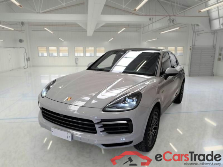Coupe E-Hybrid Platinum LED Sport-Chrono Bose Navi-Pro Sport-Leather KeylessGo Camera 360 Klima PDC ...